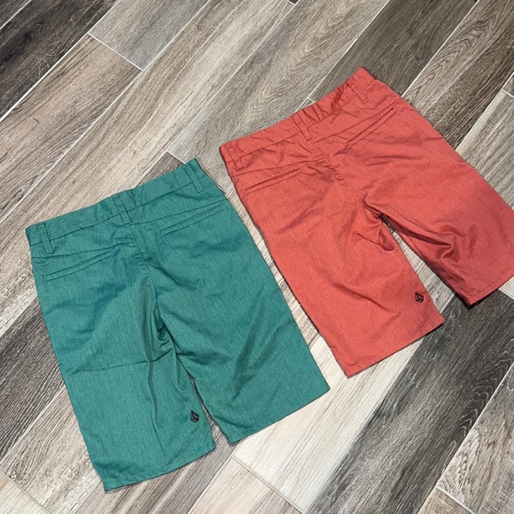VOLCOM NWOT mens S shorts 27 - Picture 4 of 4